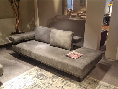 Lederland EINDHOVEN Showroommodel Harris Longchair electr uitschuifbaar